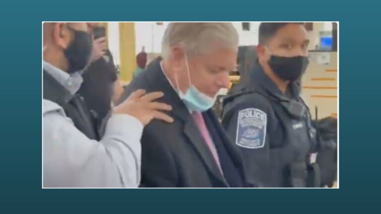 Senator Lindsey Graham attacked by Trump supporters in airport; police intervene