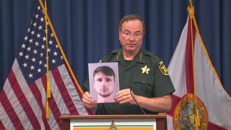 Maid interrupted Lakeland youth pastor and teenage girl in hotel room, sheriff says