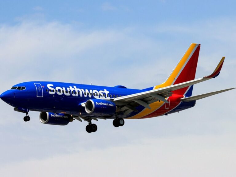 Southwest Airlines halts departures citing technology issues