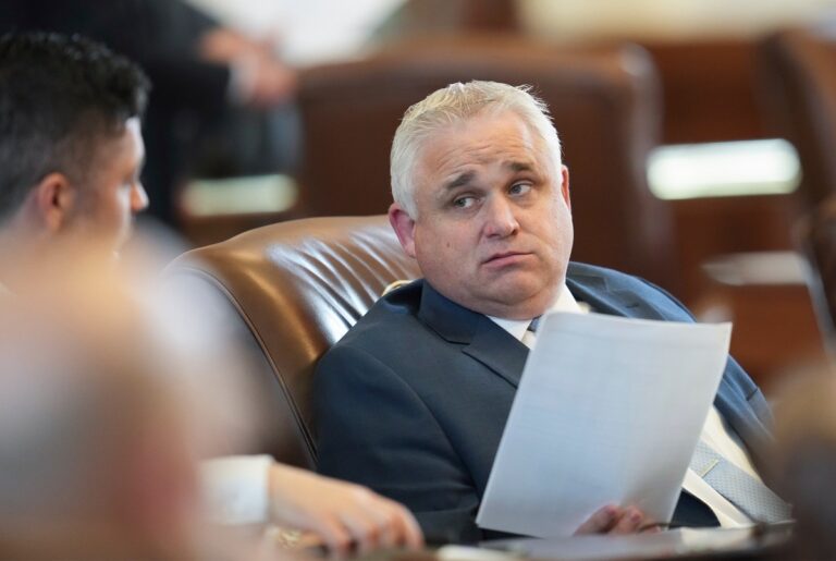 State Rep. married Youth Minister to be expelled for sexual relationship with underaged intern