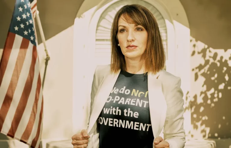 DeSantis appoints Moms for Liberty founder Tina Descovich to Florida Ethics Commission