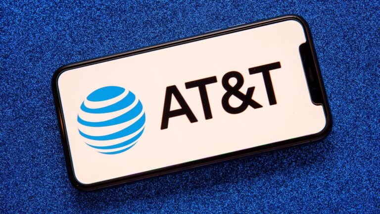 AT&T to give customers $5 for nationwide outage