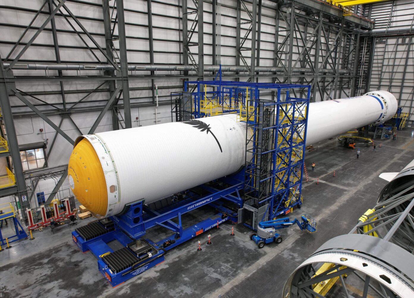 Blue Origin's New Glenn Rocket Prepares for Historic First Flight - The ...