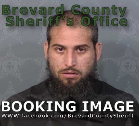 Mugshot of Giovanny Barreto