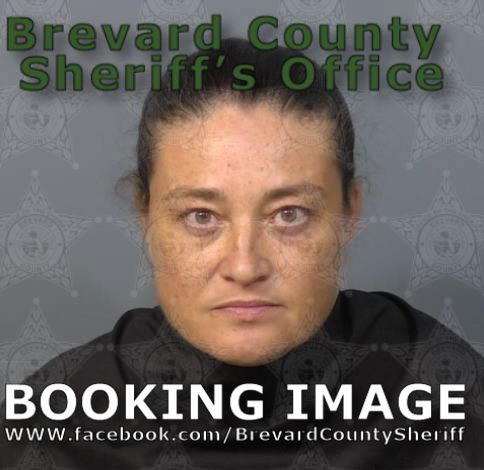 Mugshot of Jennifer Marie Lum-Oliynyk