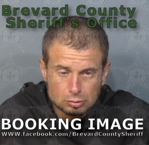 Mugshot of Douglas Welber Dutra