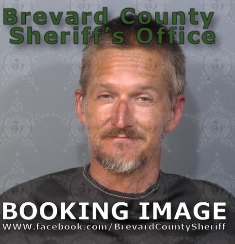 Mugshot of Dustin R Schatz