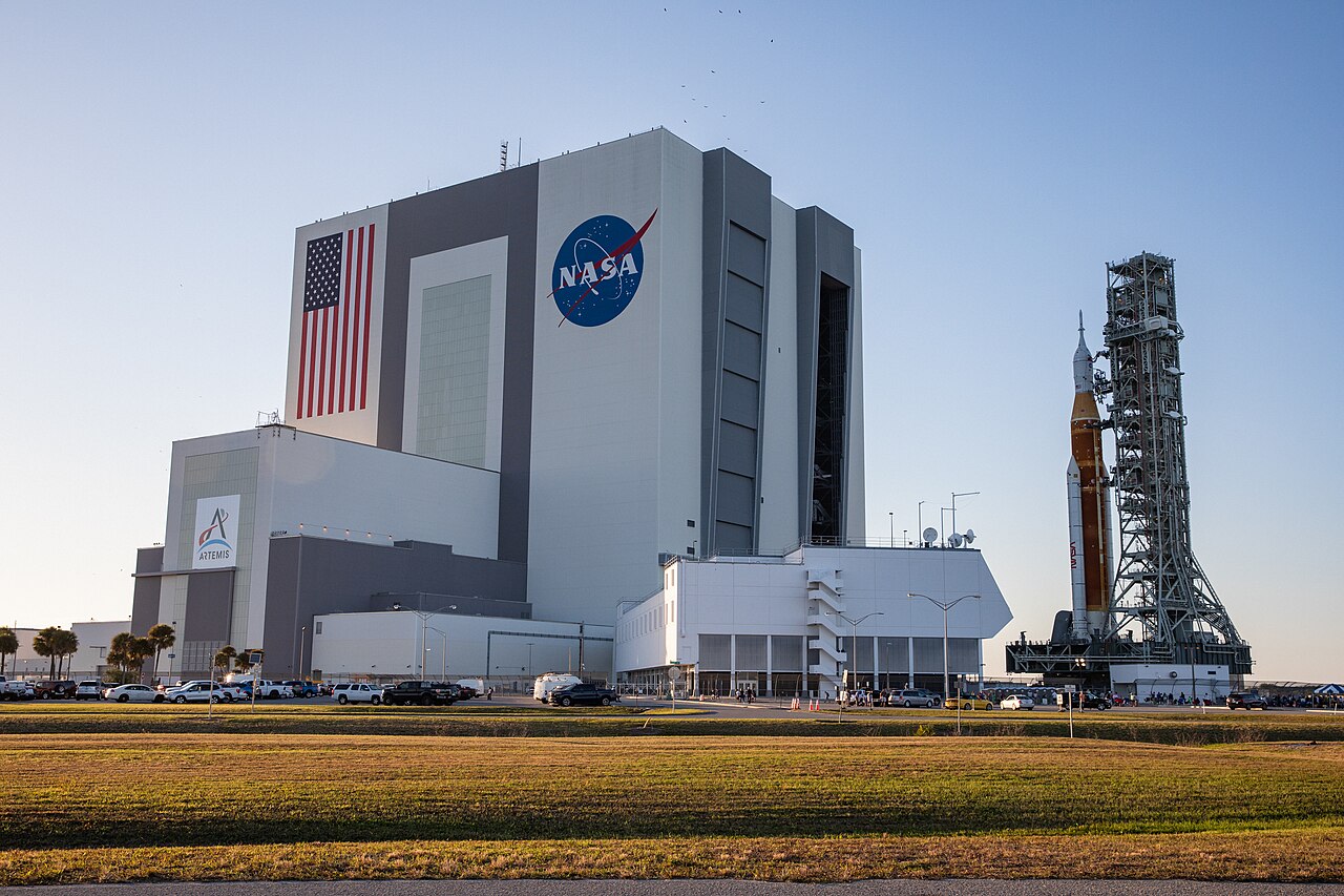 Sls Rocker T Second NASA Contractor in Less Than a Month Warns of Layoffs at Kennedy ...